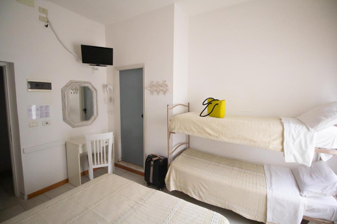 Hotel Morri Bellaria-Igea Marina Esterno foto
